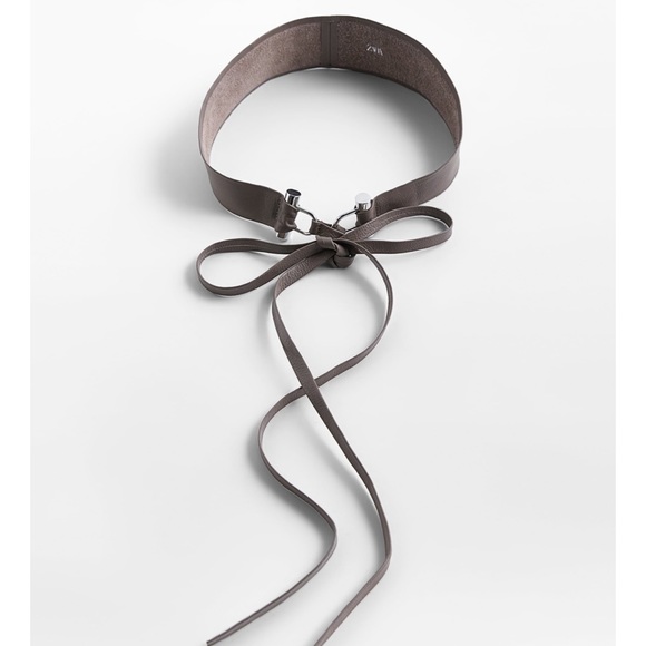 ✨SALE✨
 Zara strap detail leather belt ✨SALE✨ main image 4
